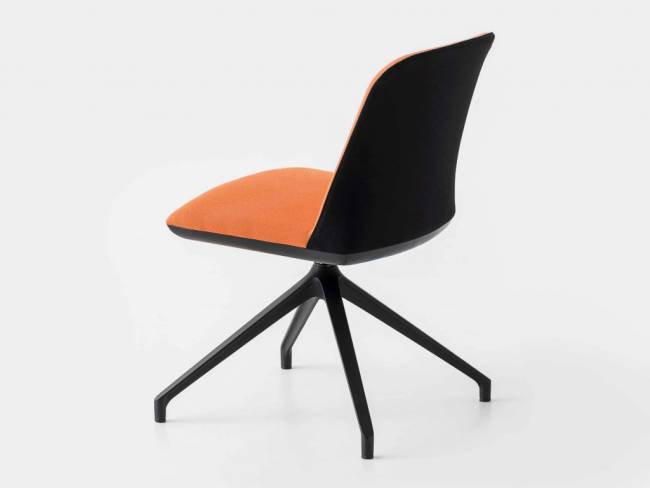 Стул офисный с обивкой Manaa Slim U 520х600х810 мм Стул офисный с обивкой Manaa Slim U 520х600х810 мм