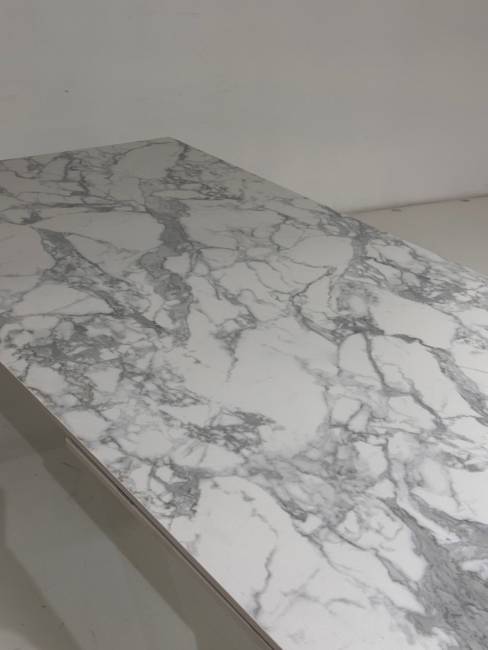Стол ЭЗМИР (ESMIR) 180 цвет АРАБЕСКАТО (MATTE ARABESCATO SOLID CERAMIC) / ОРЕХ, ®DISAUR